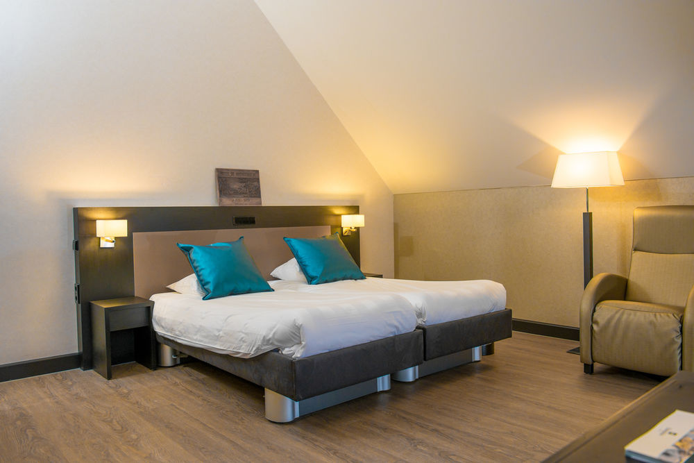 De Arendshoeve - Hotel & Restaurant Bergambacht 외부 사진