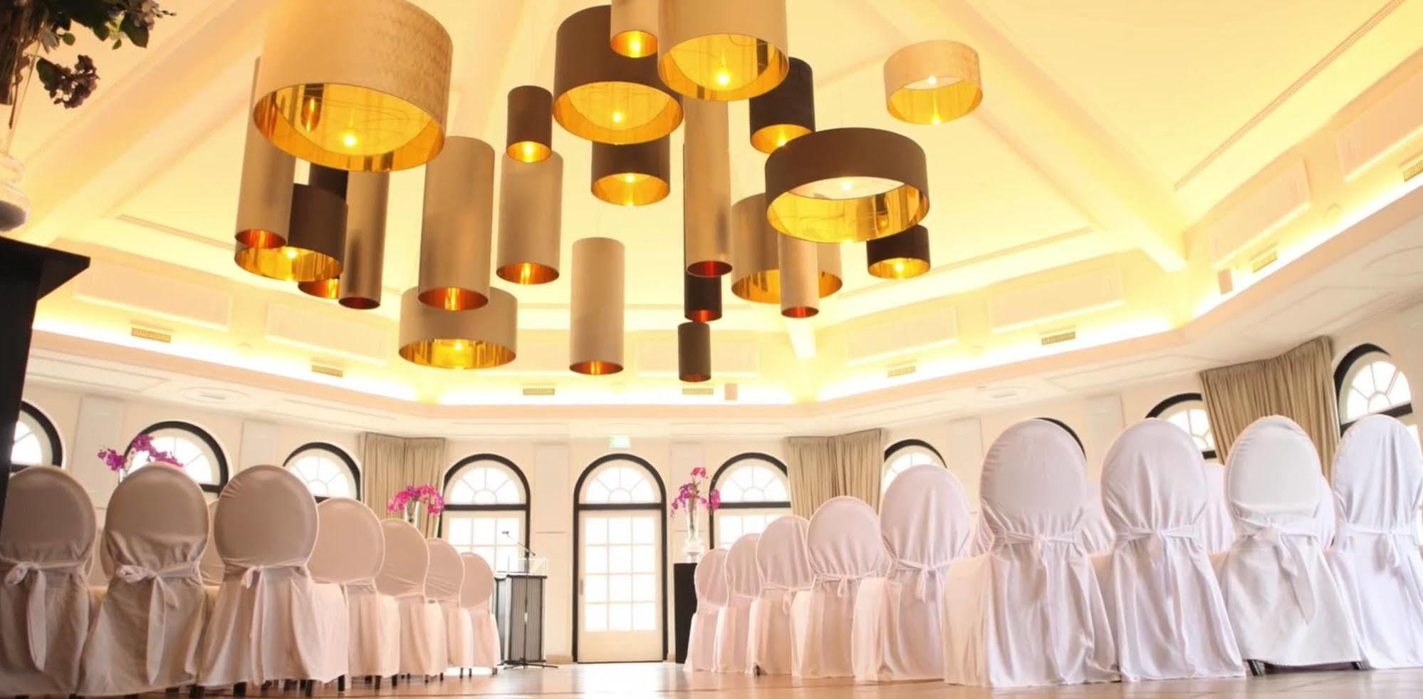 De Arendshoeve - Hotel & Restaurant Bergambacht 외부 사진