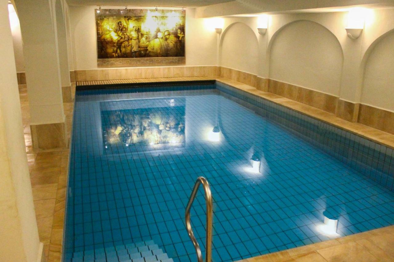 De Arendshoeve - Hotel & Restaurant Bergambacht 외부 사진